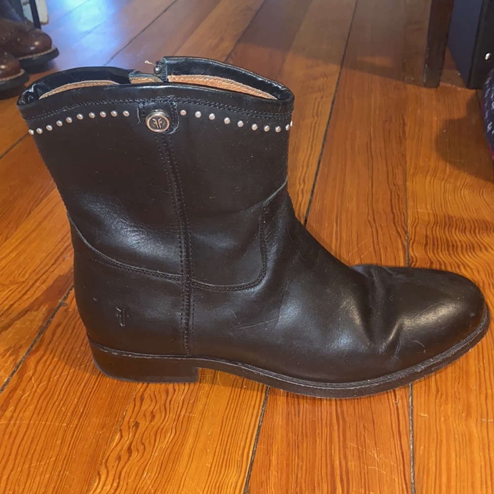 🐴Frye Melissa studded short boot🐴 - Picture 6 of 14